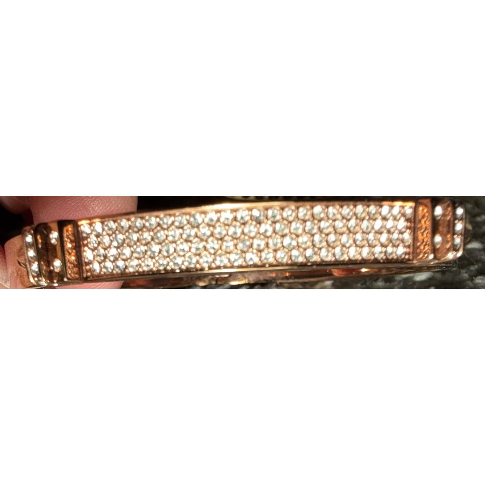 SWAROVSKI Distinct Narrow RoseBangle 5184154 Size M designer luxury