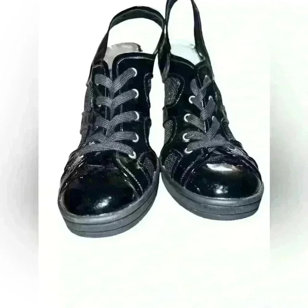 Giorgio Armani Vtg Rare Y2k,90's size 39.5 black Luxury Stilleto