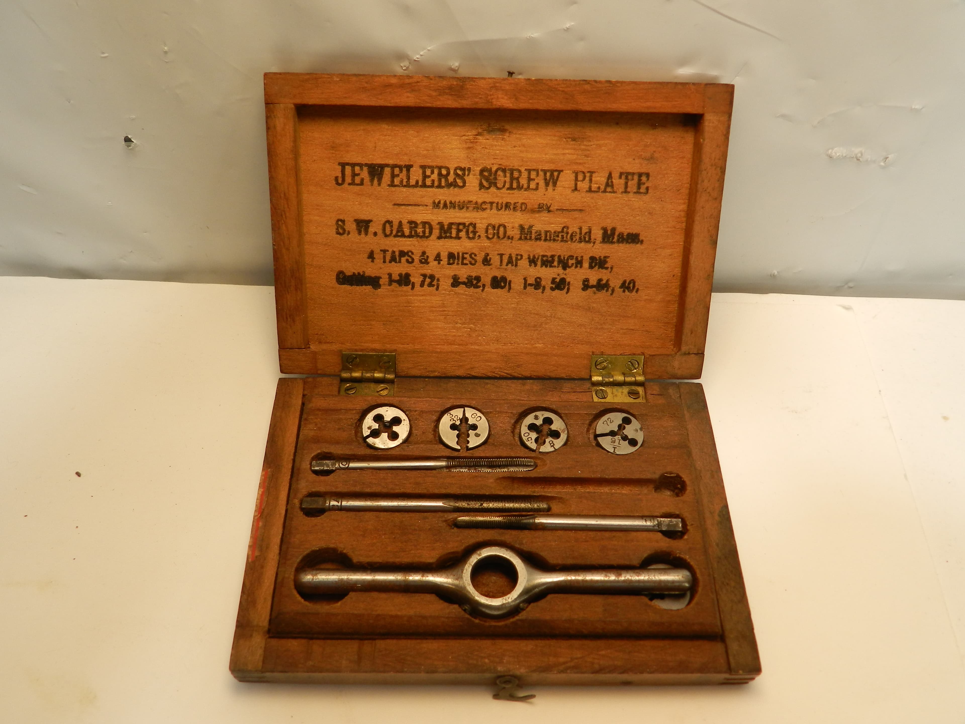 Vintage Watchmakers Jewelers S.W Card Manufacturing Tap And Die Set (P40J)