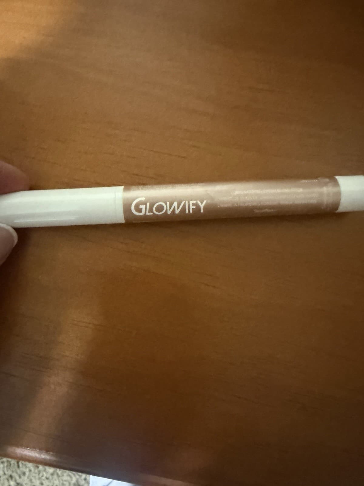 Senegence Glowify Long-lasting Eyeshadow Stick Champagne