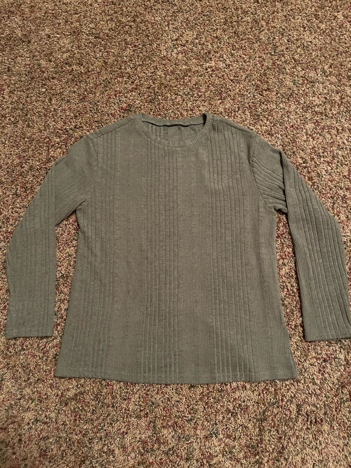 Shein Olive Green round neck long sleeve shirt Large