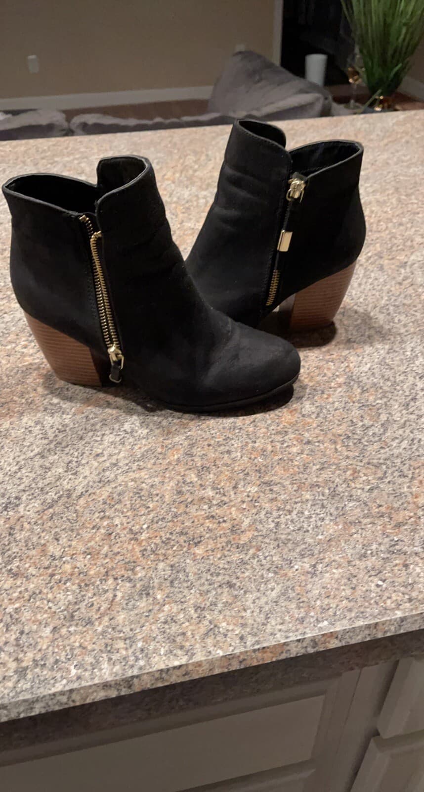 Qupid black zip Fashion boots womens 8 1/2
