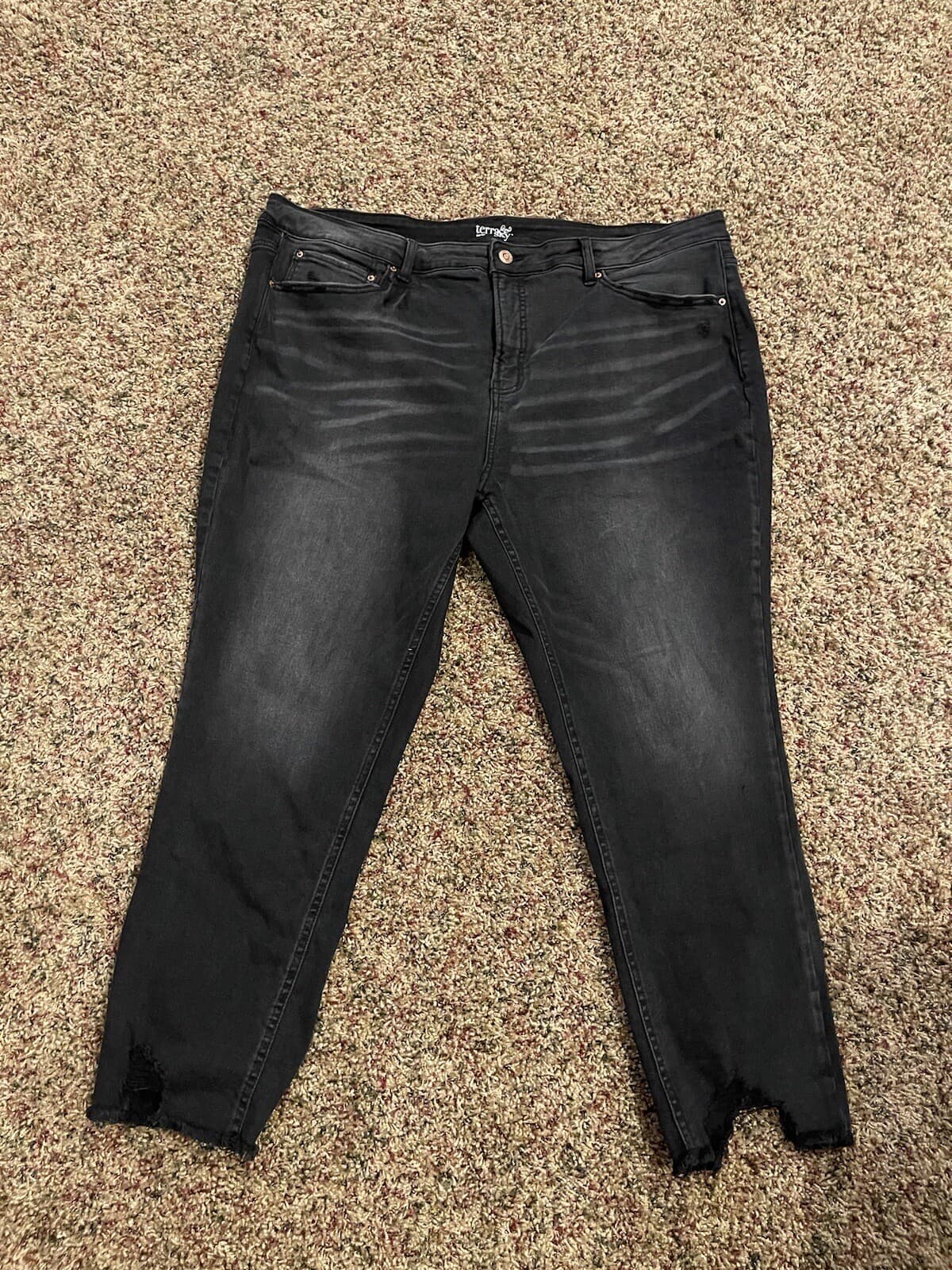 terra & sky womens jeans size 22W black destucted ankle/short