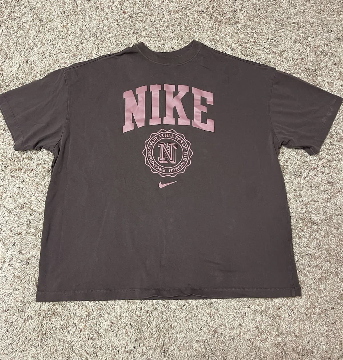 Nike Tee Oversized Womans XL brown pink
