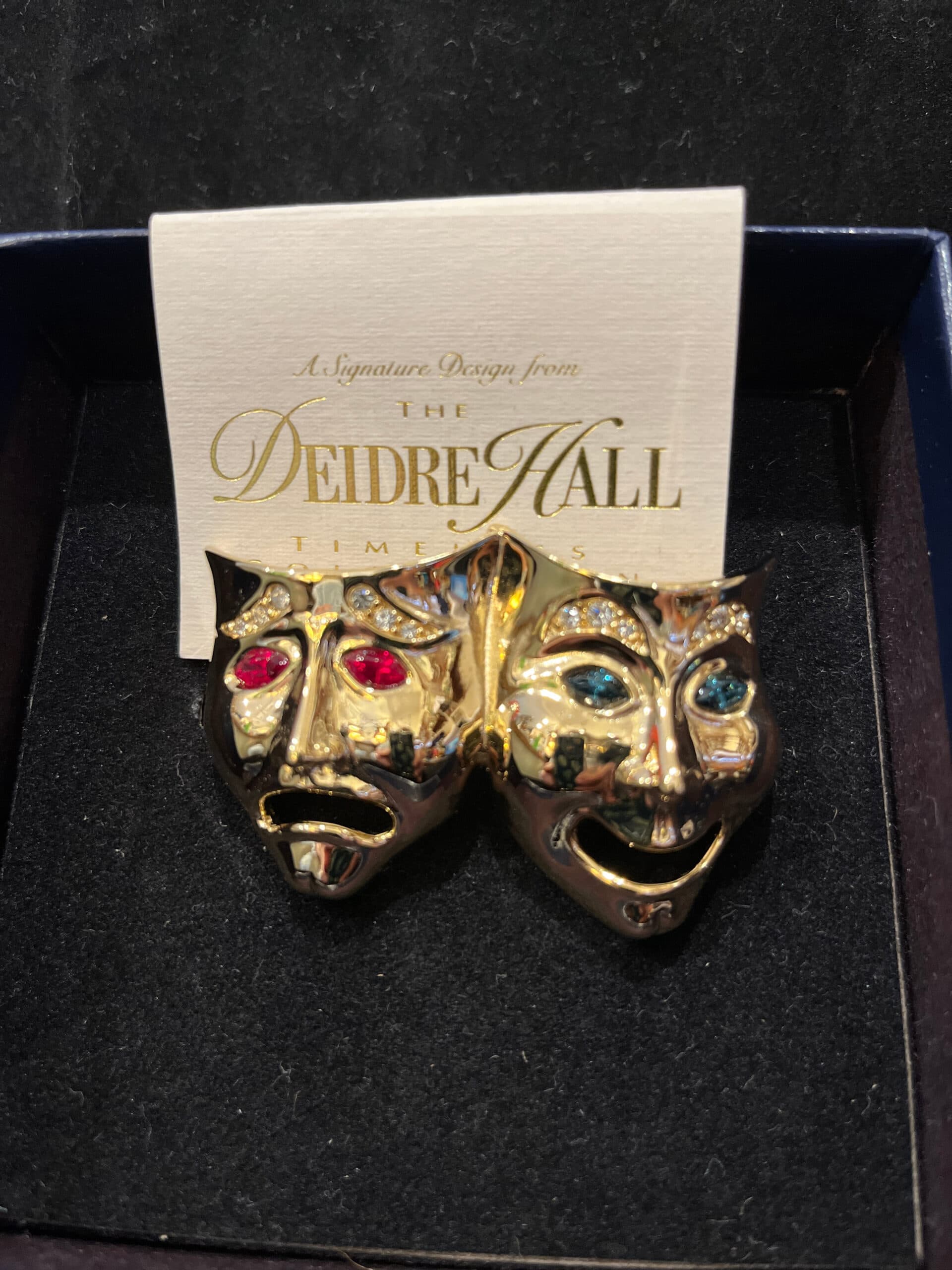 DEIDRE HALL PIN - COMEDYTRAGEDY - 56821845 - DEIDRE HALL PIN - COMEDYTRAGEDY - SHOP