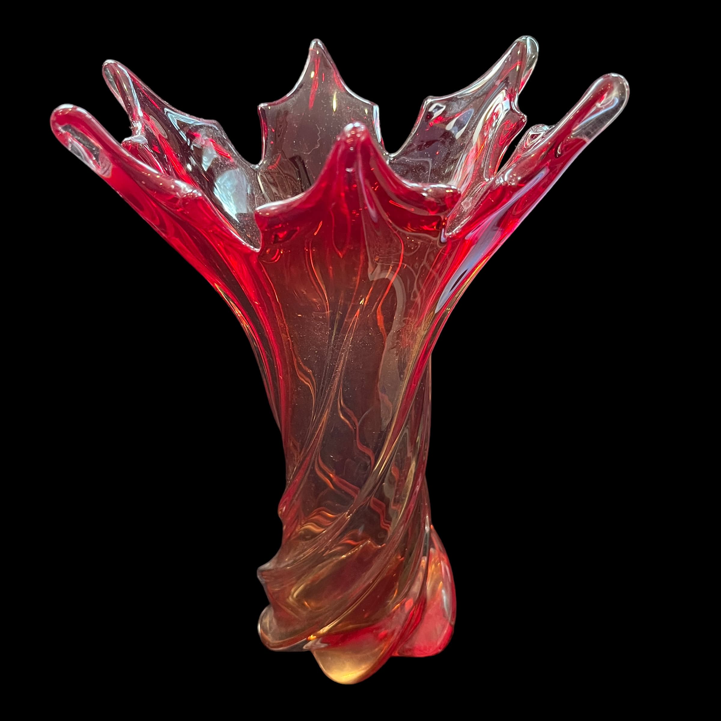Formia Murano Red Encased Twist Vase - Regular