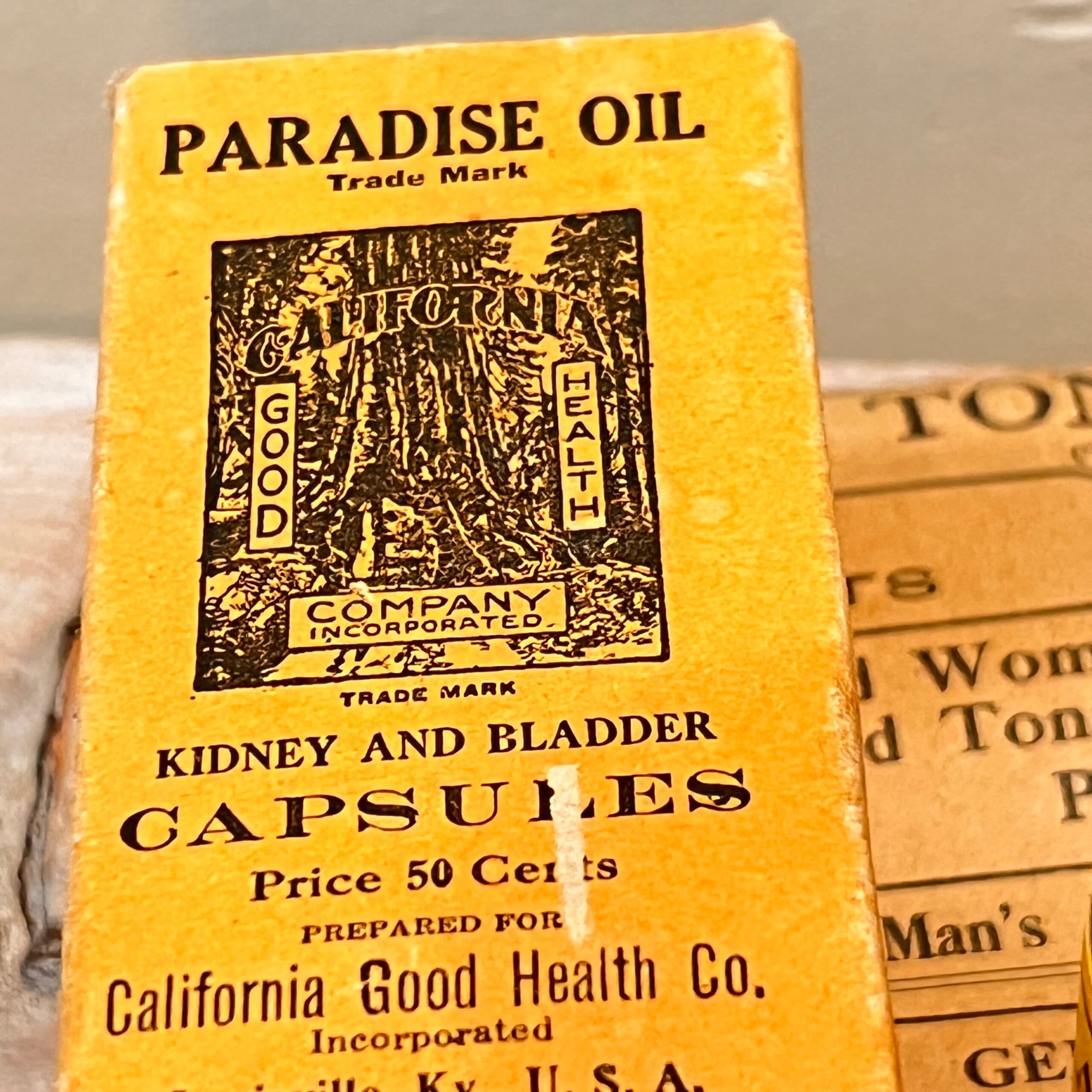 Antique Paradise Oil Bottle and box - Regular