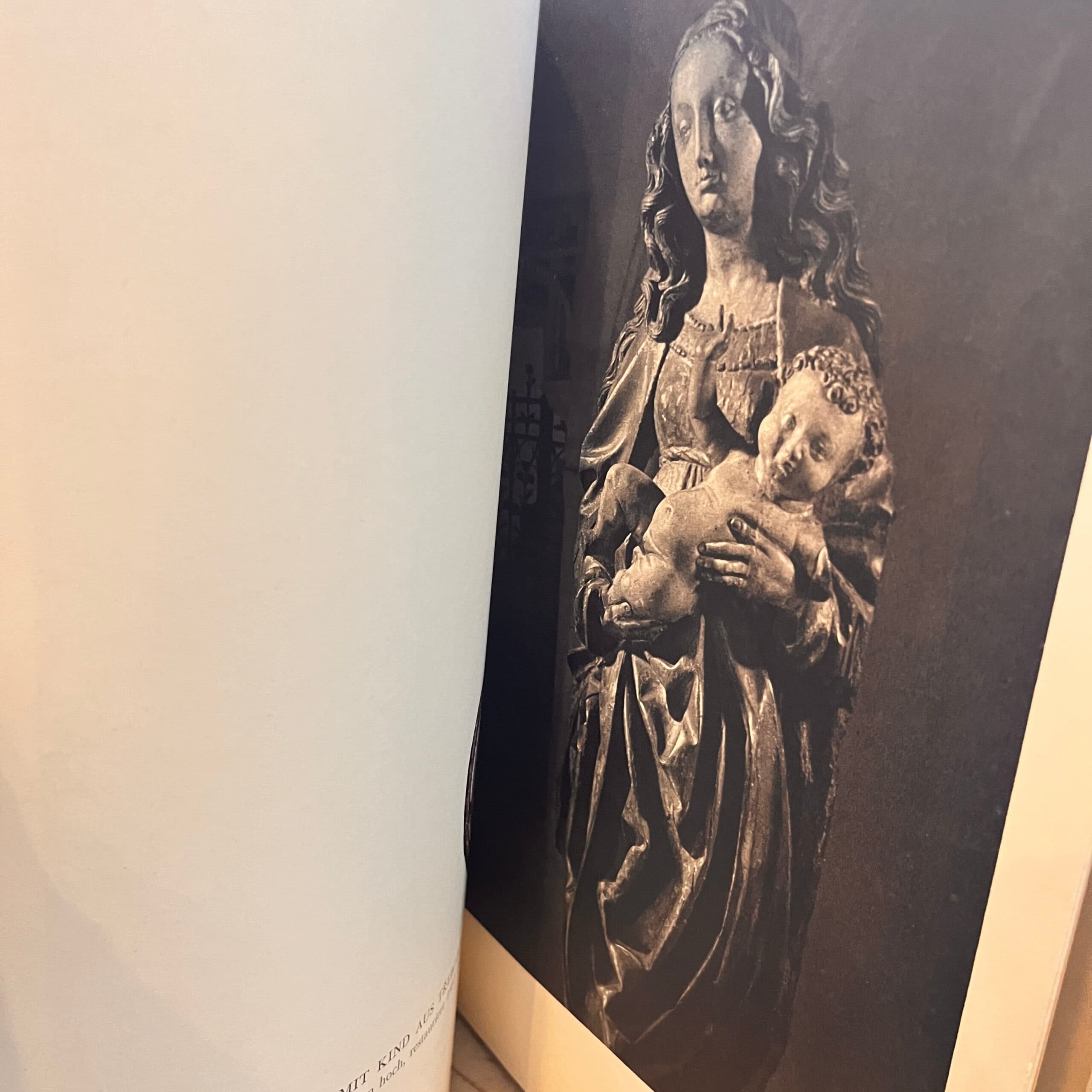 A Book of Madonnas (Czechoslovakia) 1958 - Regular
