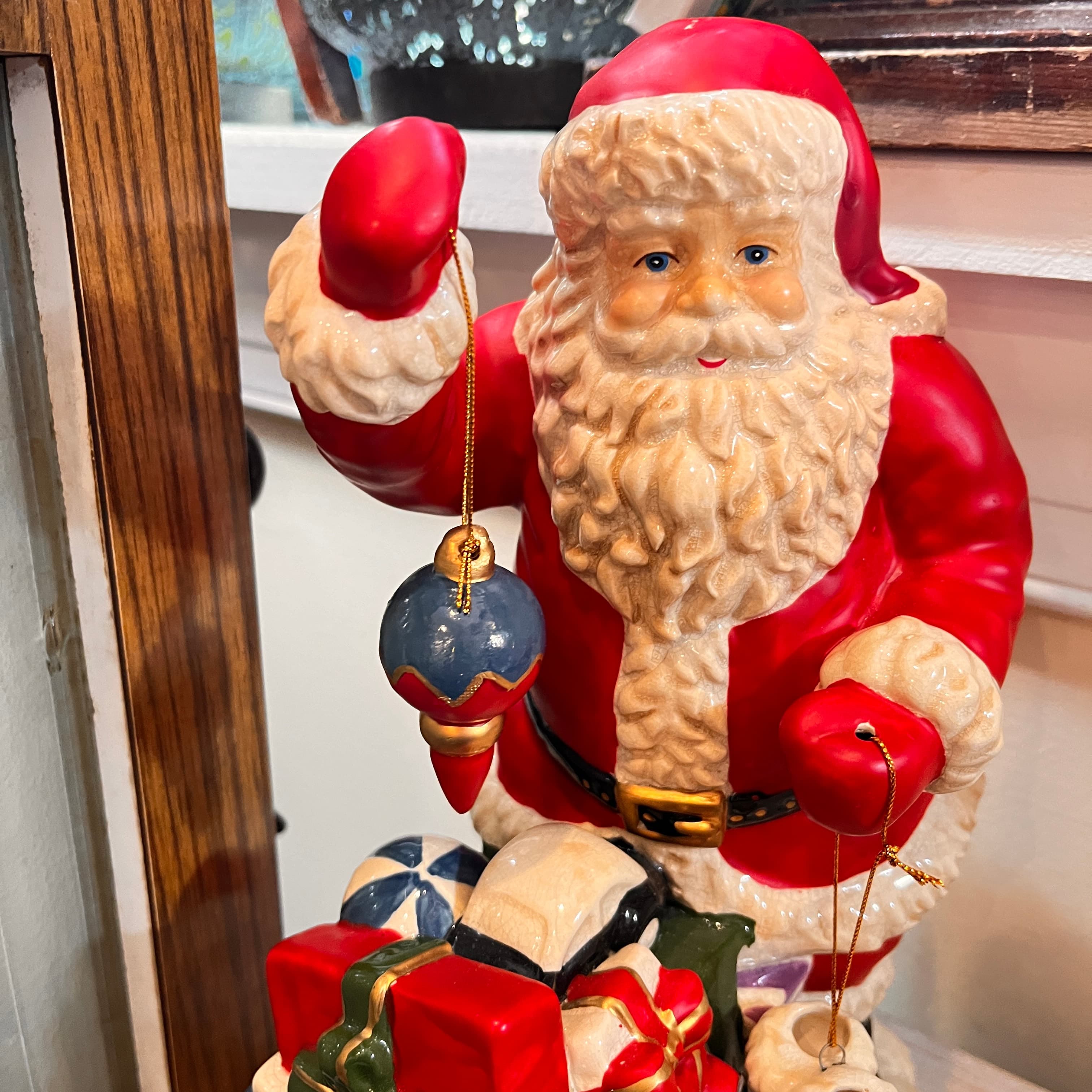 Santa with Gifts Statue - Regular
