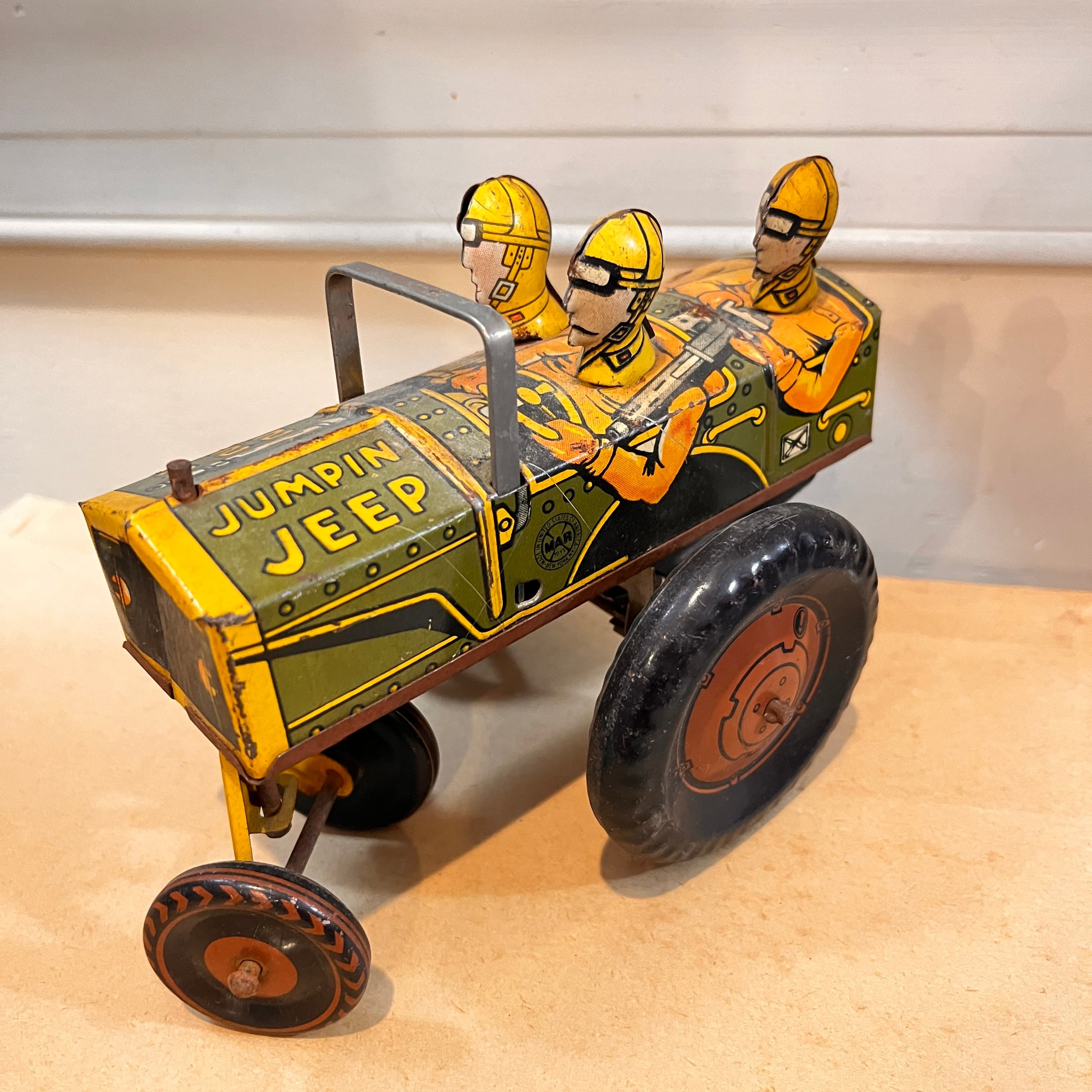 Jumpin Jeep 22 C Wind-Up Tin Toy - Regular