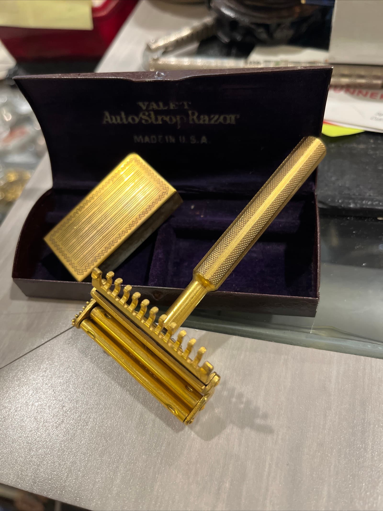 Gold Tone Valet Auto-Strop Razor - Regular