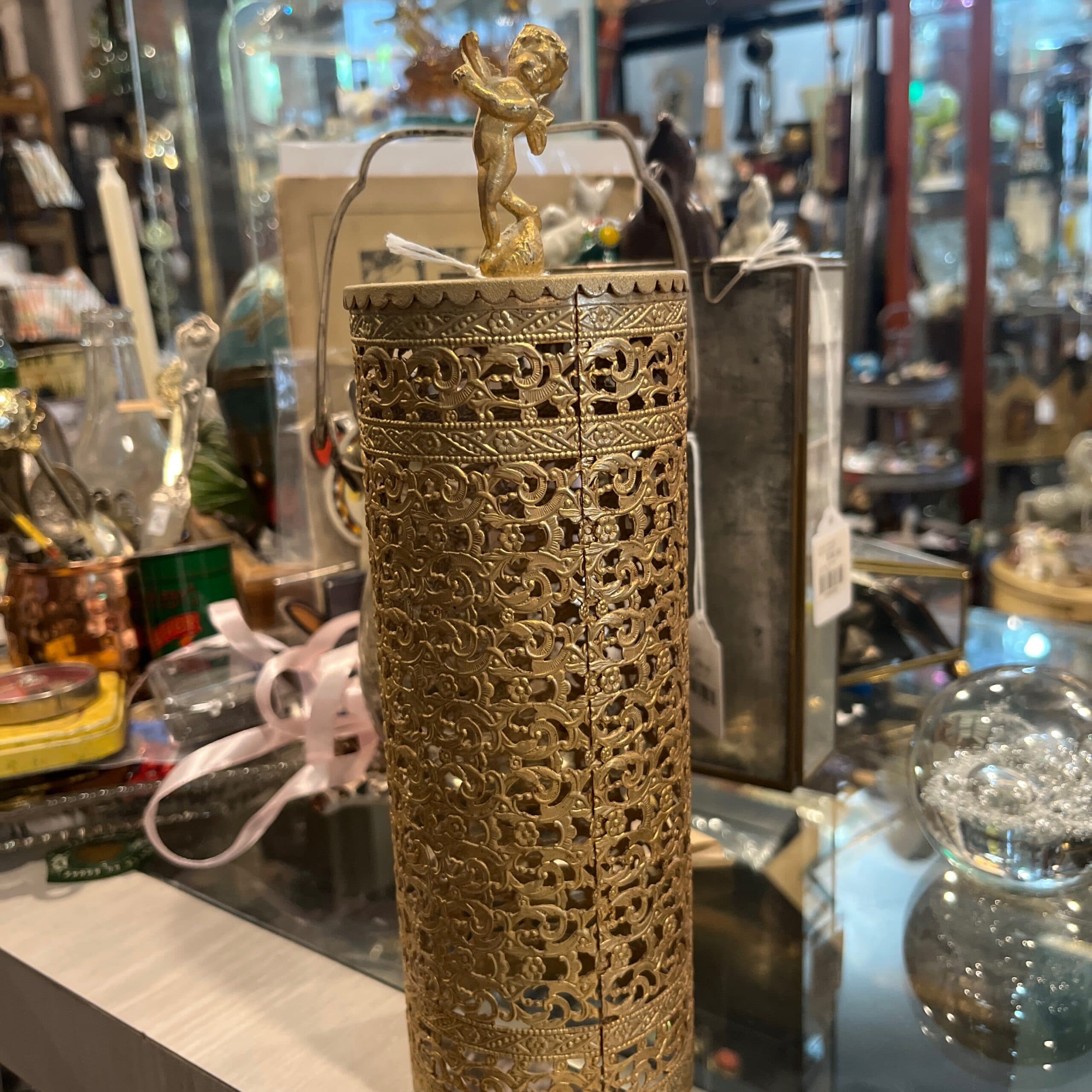 Filigree Hairspray Cover - Regular