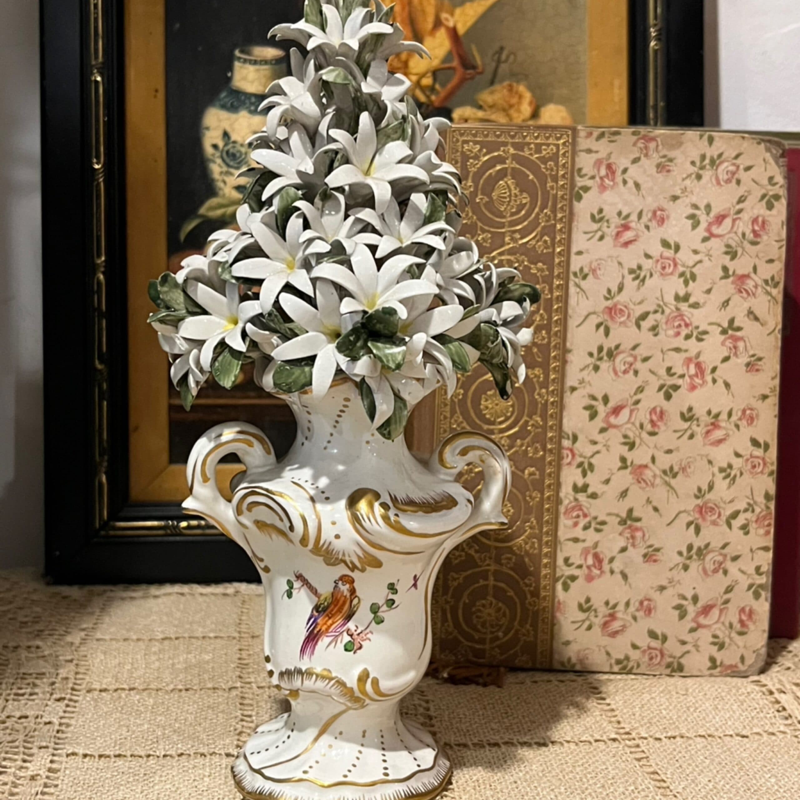 Chelsea Goldanchor 2 Handled Rococo Vase - Regular