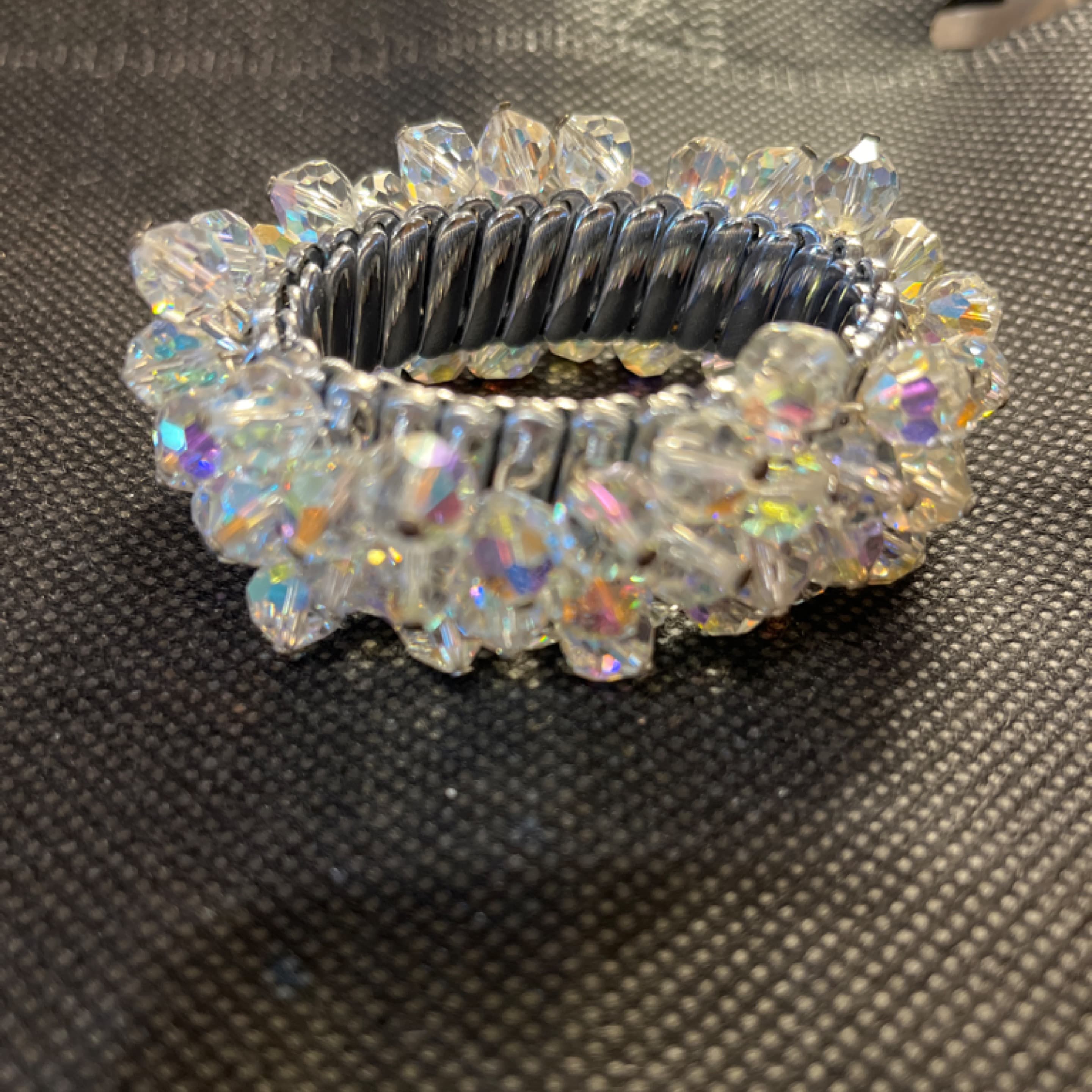 Vtg AB Crystal Faceted Bead Expansion Bracelet 1121 - Regular