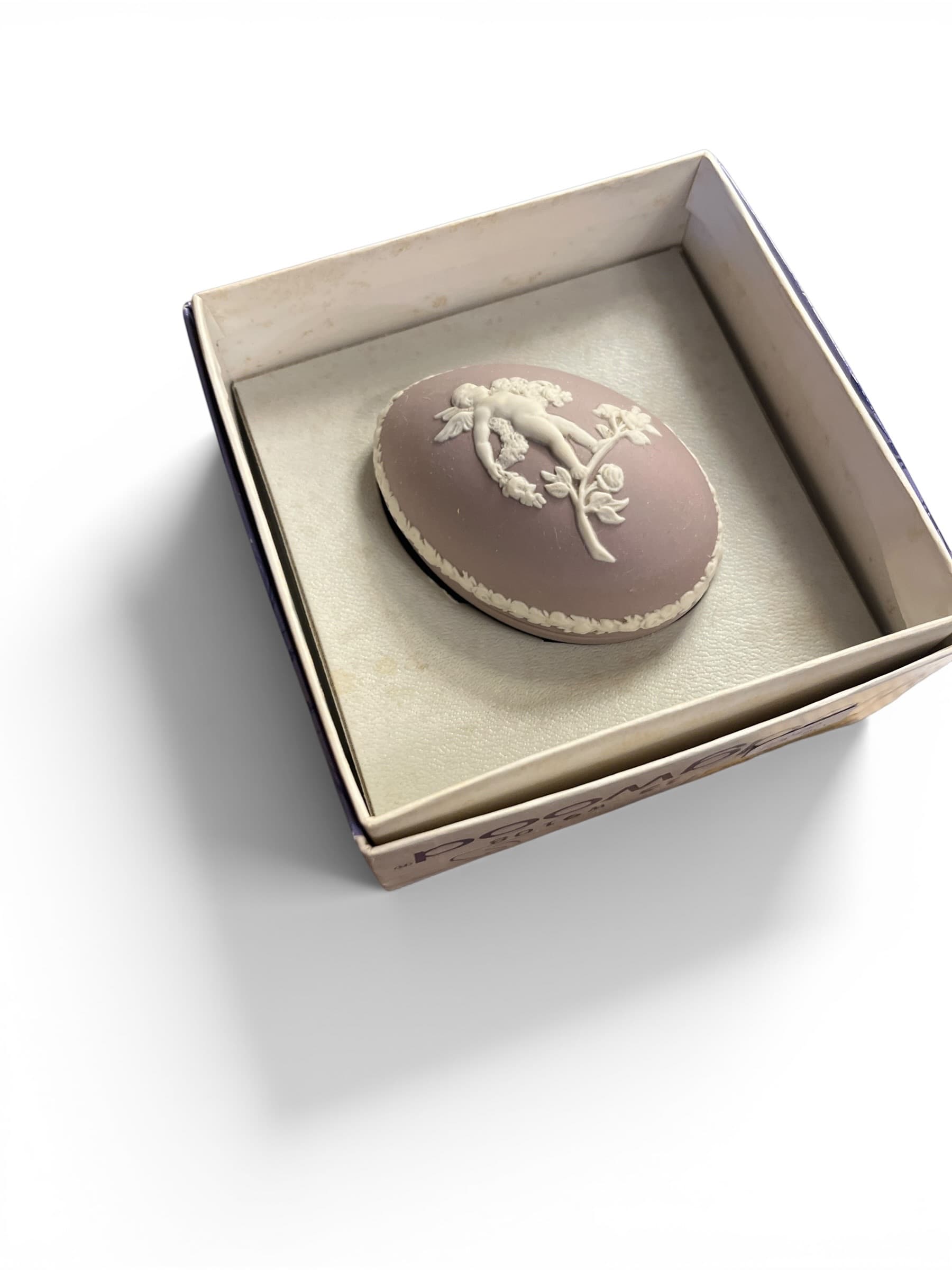Wedgwood Jasperware Lilac Trinket Box - Regular