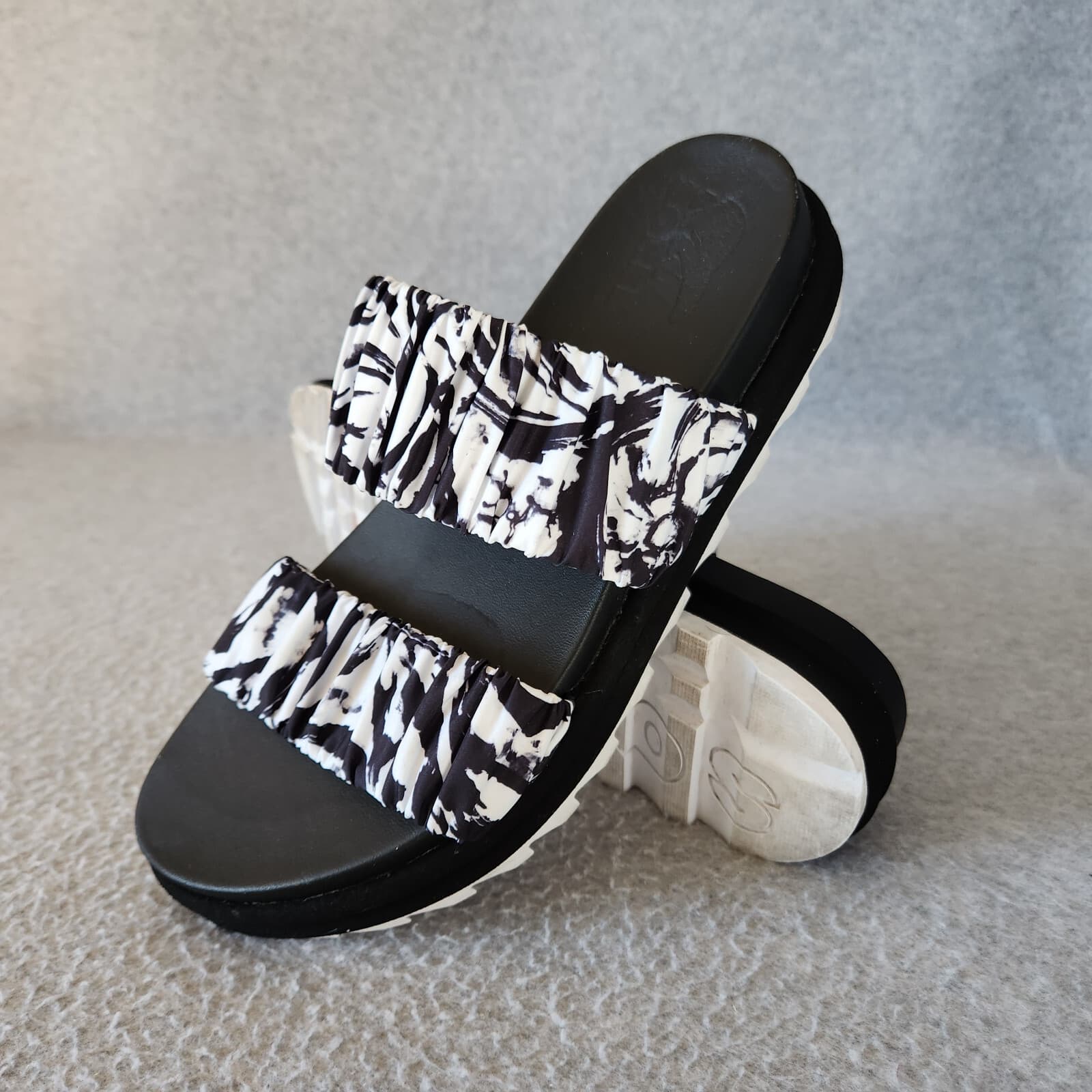Sorel Roaming Two-Strap Slide Sandal Platform Silky Textile Black White US9 EU40