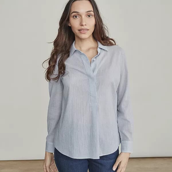 ELIZABETH AND JAMES Top Shirt Long Sleeve Pullover Button Cotton Blue Women Sz.M