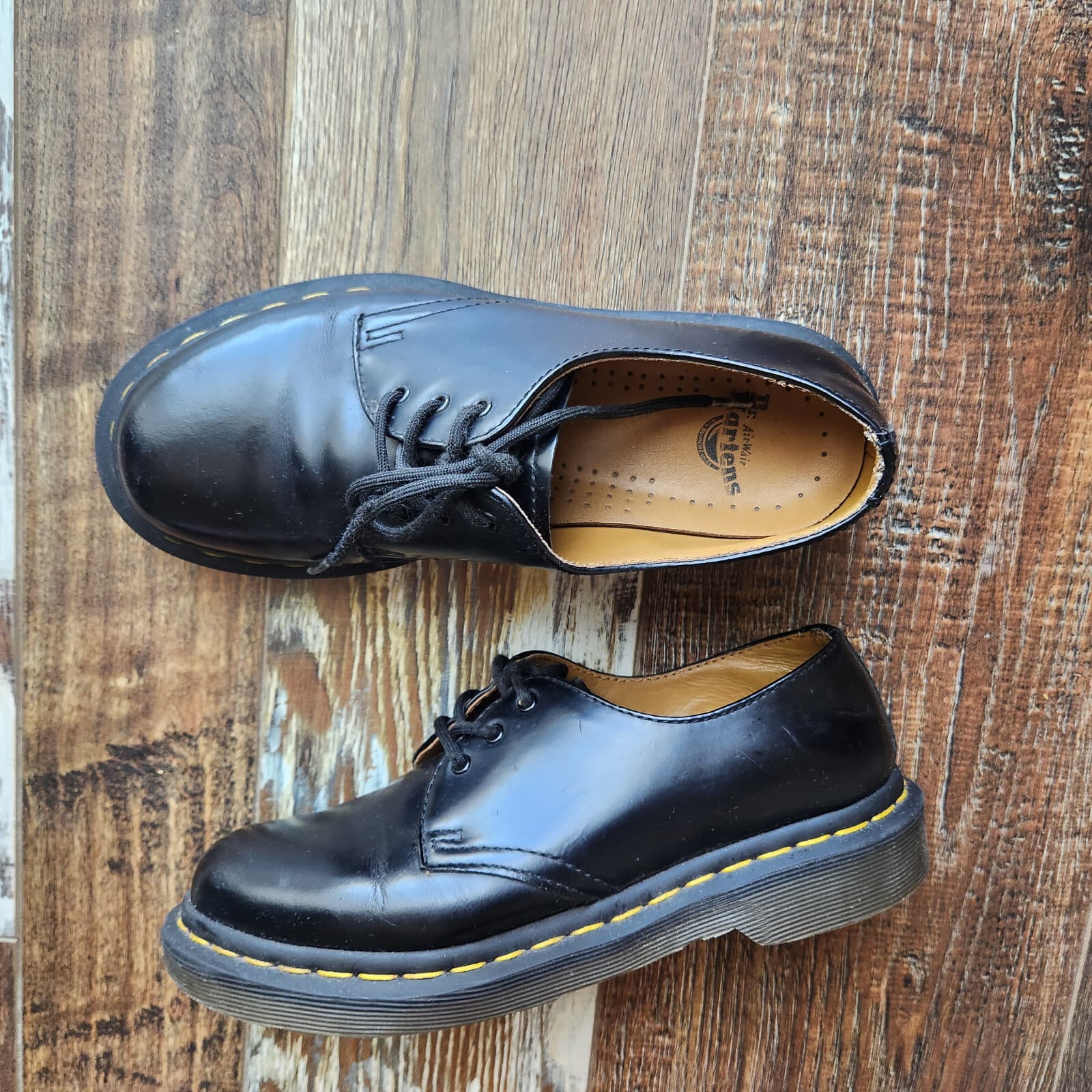 Dr. Martens Black Smooth Leather Classic Oxford Shoes Lace-Up Women's EU37 US6
