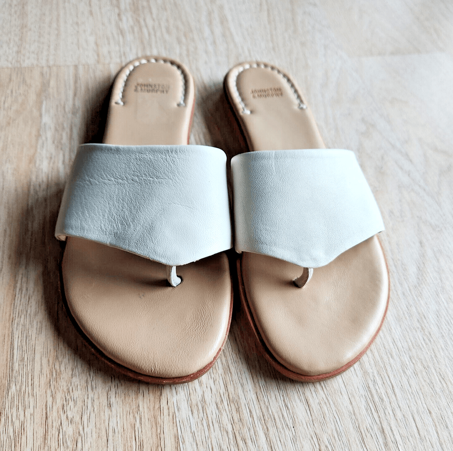 Johnston & Murphy Leather Flat Sandal Thong Cushion Ivory-Beige Women US8M