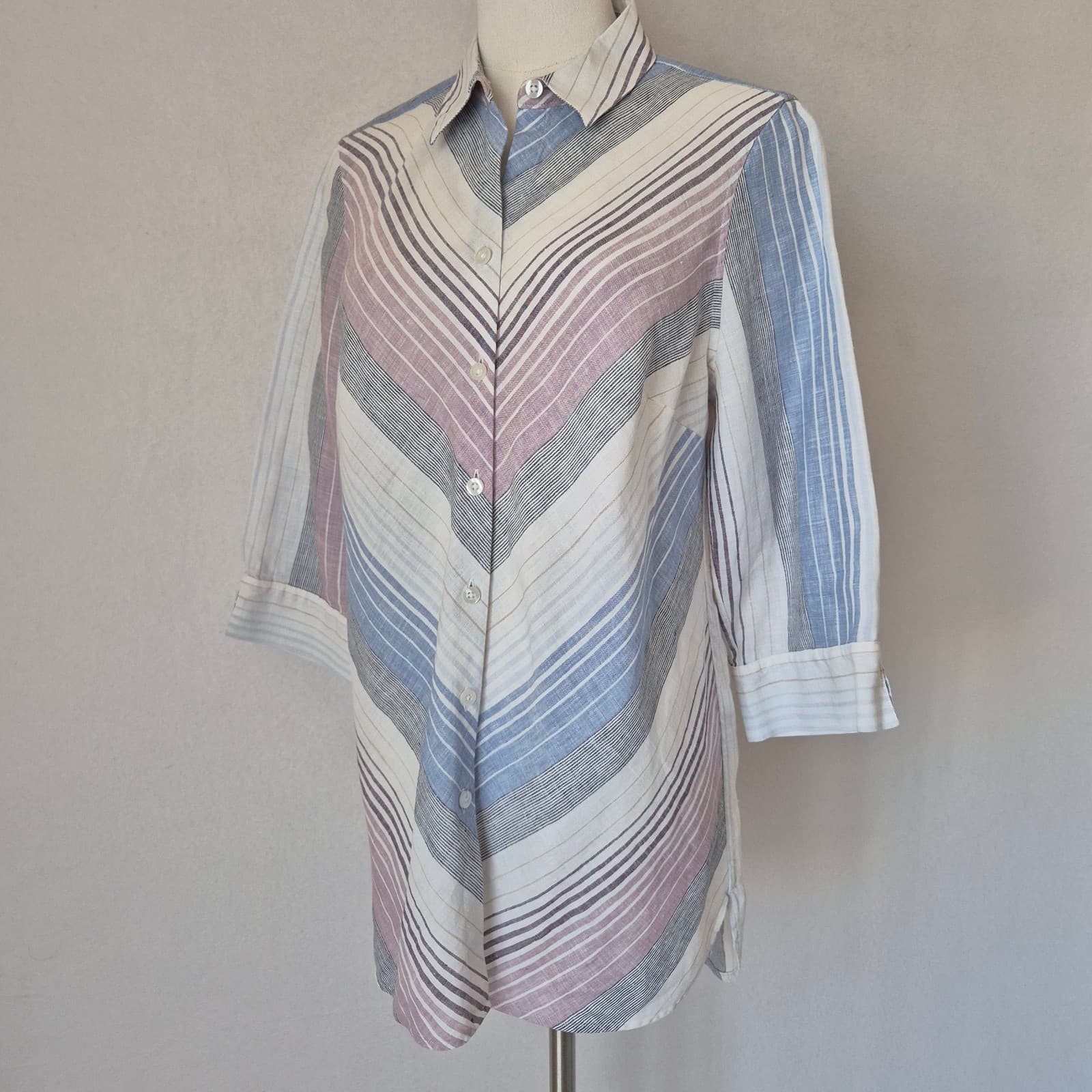 Chico's No Iron Linen Button-Up Shirt 3/4 Sleeve Multicolor Stripe Sz.2OP (4/6P)