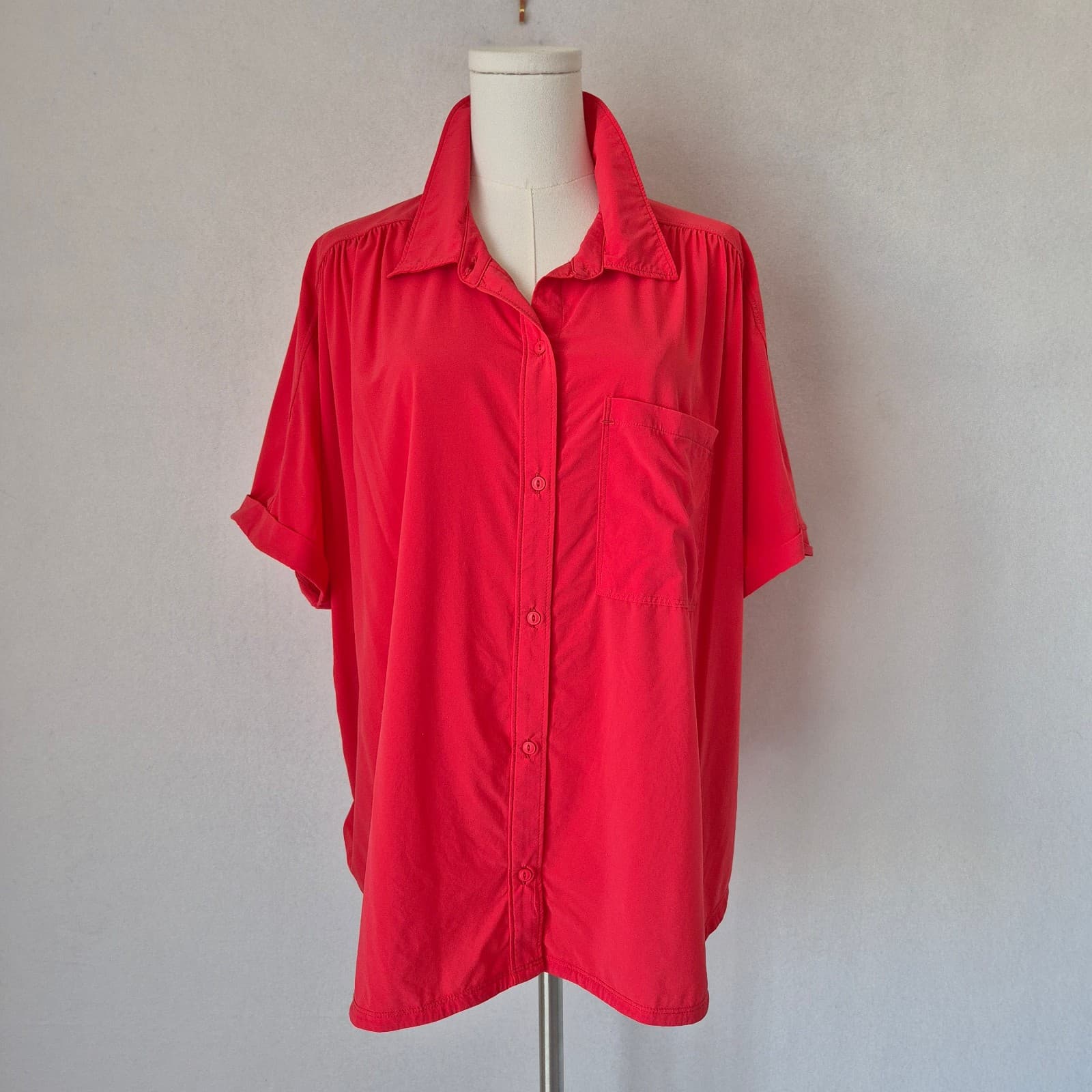 Outdoor Research Astroman UPF 30 Sun Shirt Short Sleeve Pocket Red Women's XXL