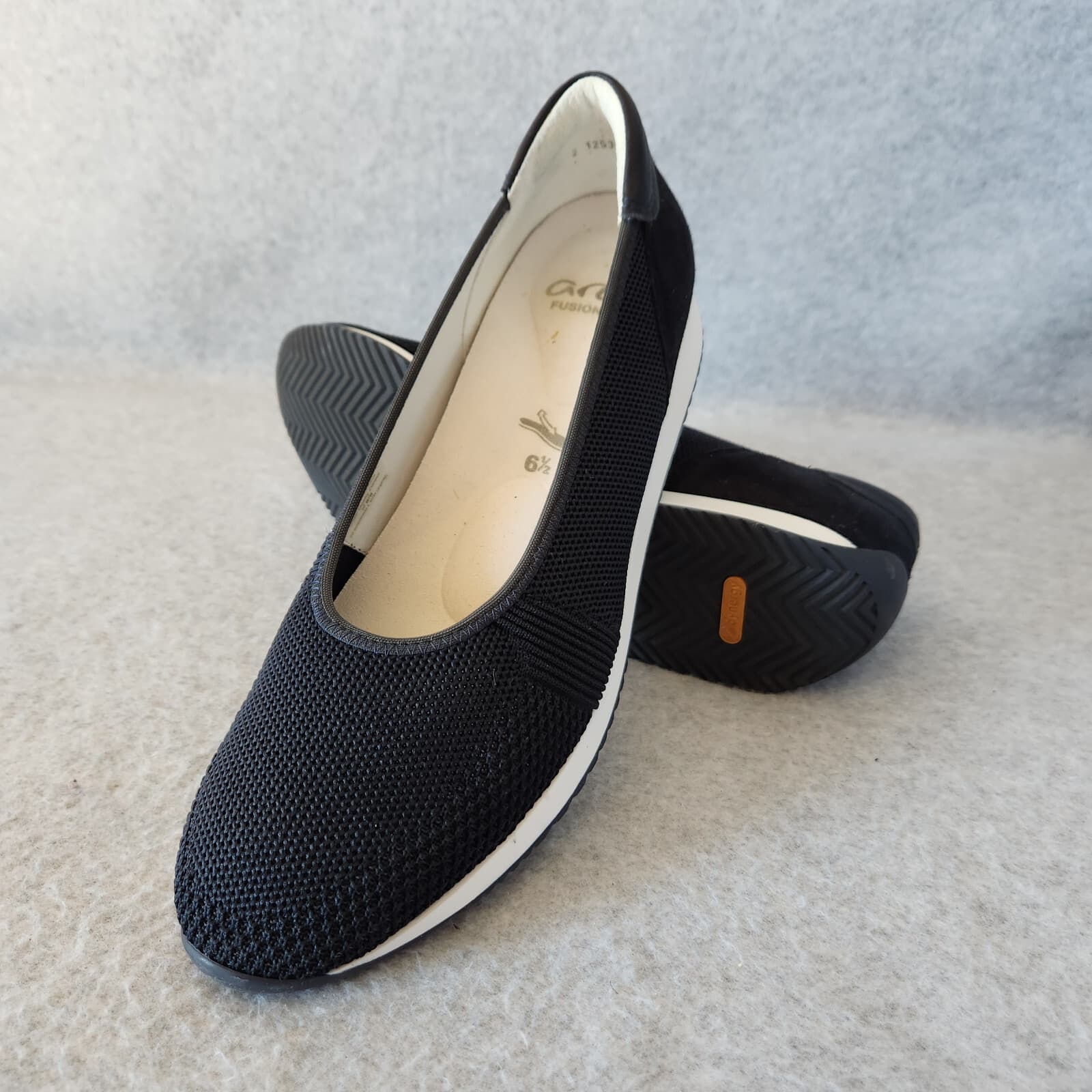 NWoB ARA Skimmer Knit Comfort Slip-On Ballet Flats Black White Women US6.5