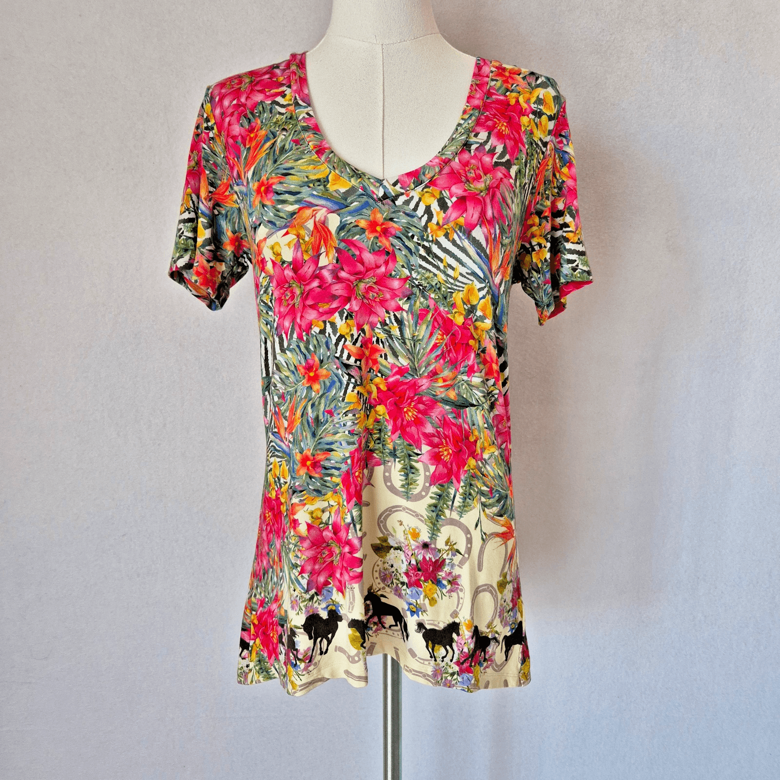 Johnny Was Seabiscuit Floral Horse T-Shirt Short Sleeve Jersey Bamboo Women's XS