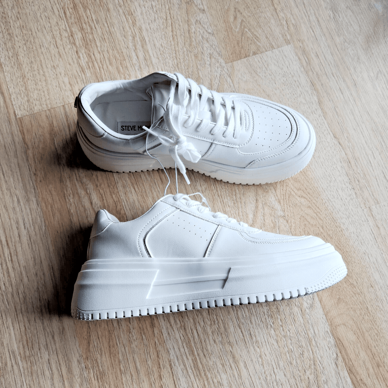 NWoB Steve Madden Payden Chunky Platform Sneakers Lace-Up White Women's US11