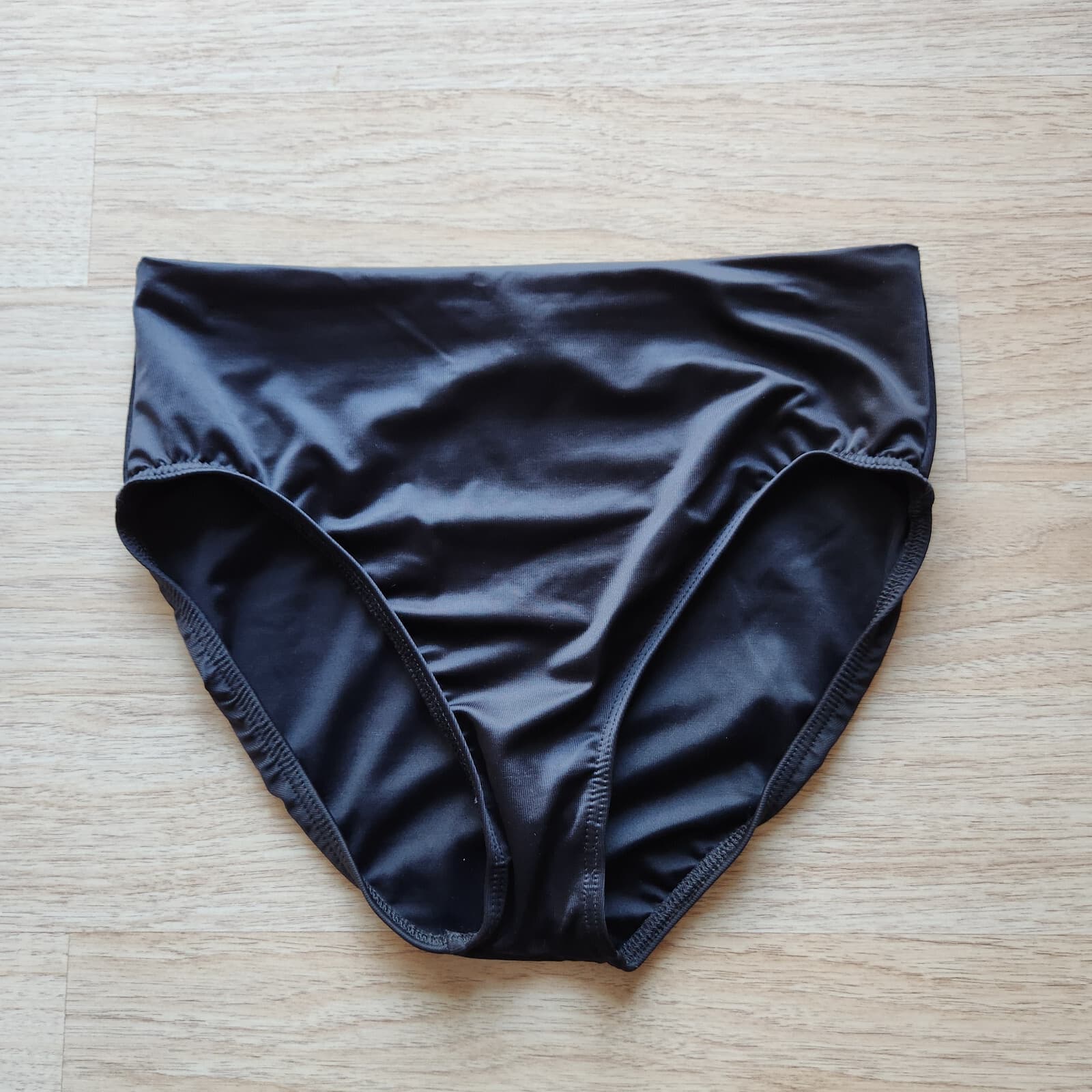 NWoT Miraclesuit $84 UPF 50+ Basic Swim Bottom Body Control-Shape Black Sz.14