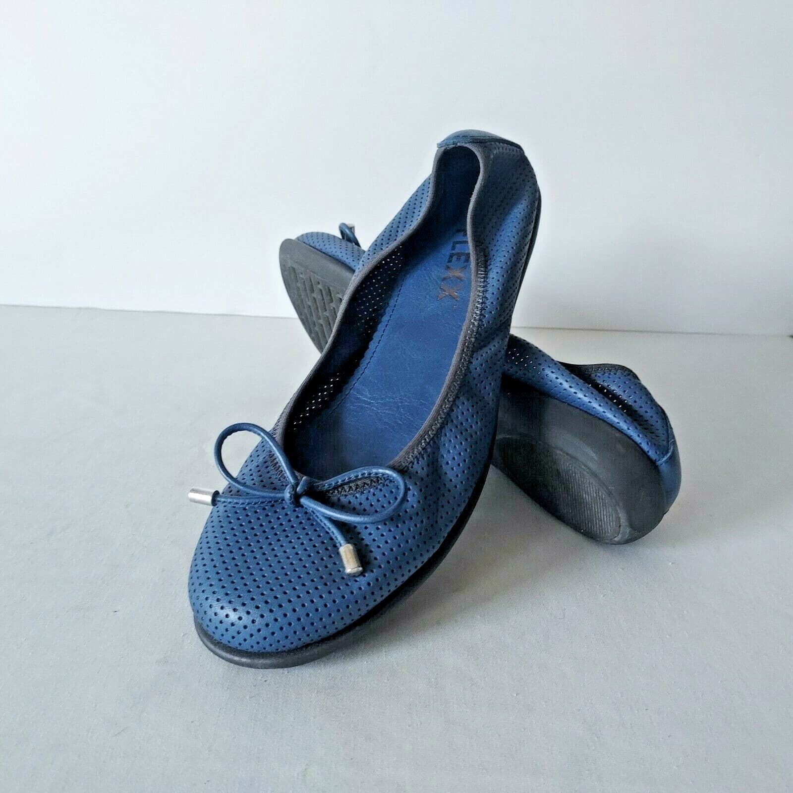 The FLEXX Leather Perforated Ballet Flat Slide On Bow Blue Women US8 EU39