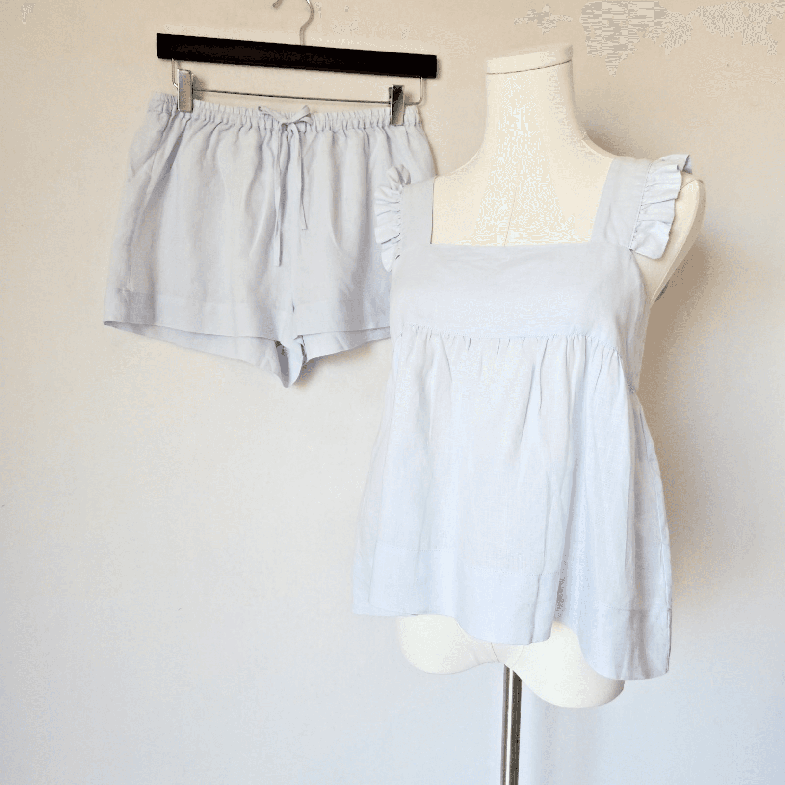 NWoT Homebodii Rebecca Linen Camisole & Shorts Pajama Set In Eggshell Blue Sz.XS