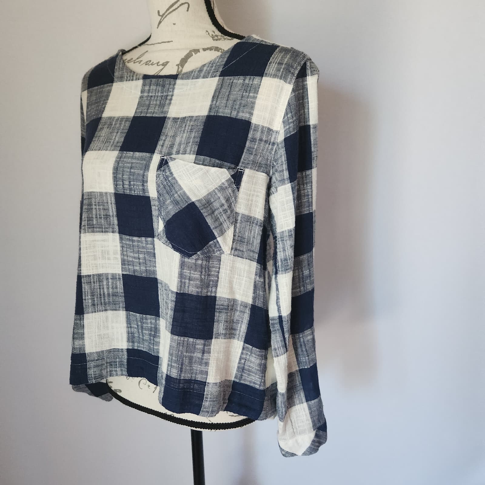 Cloth & Stone Anthropologie Plaid Linen Blend Back Button Popover Top Blue Sz.S