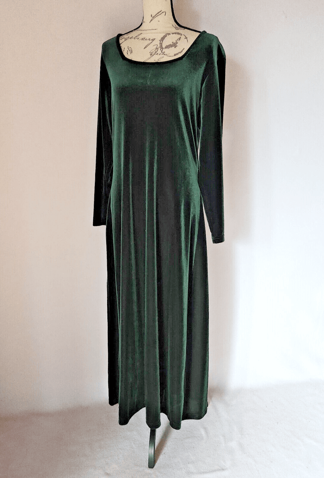 Vintage Sunbelt Made in USA Green Velvet Maxi Shift Dress Square Neck Sz.M