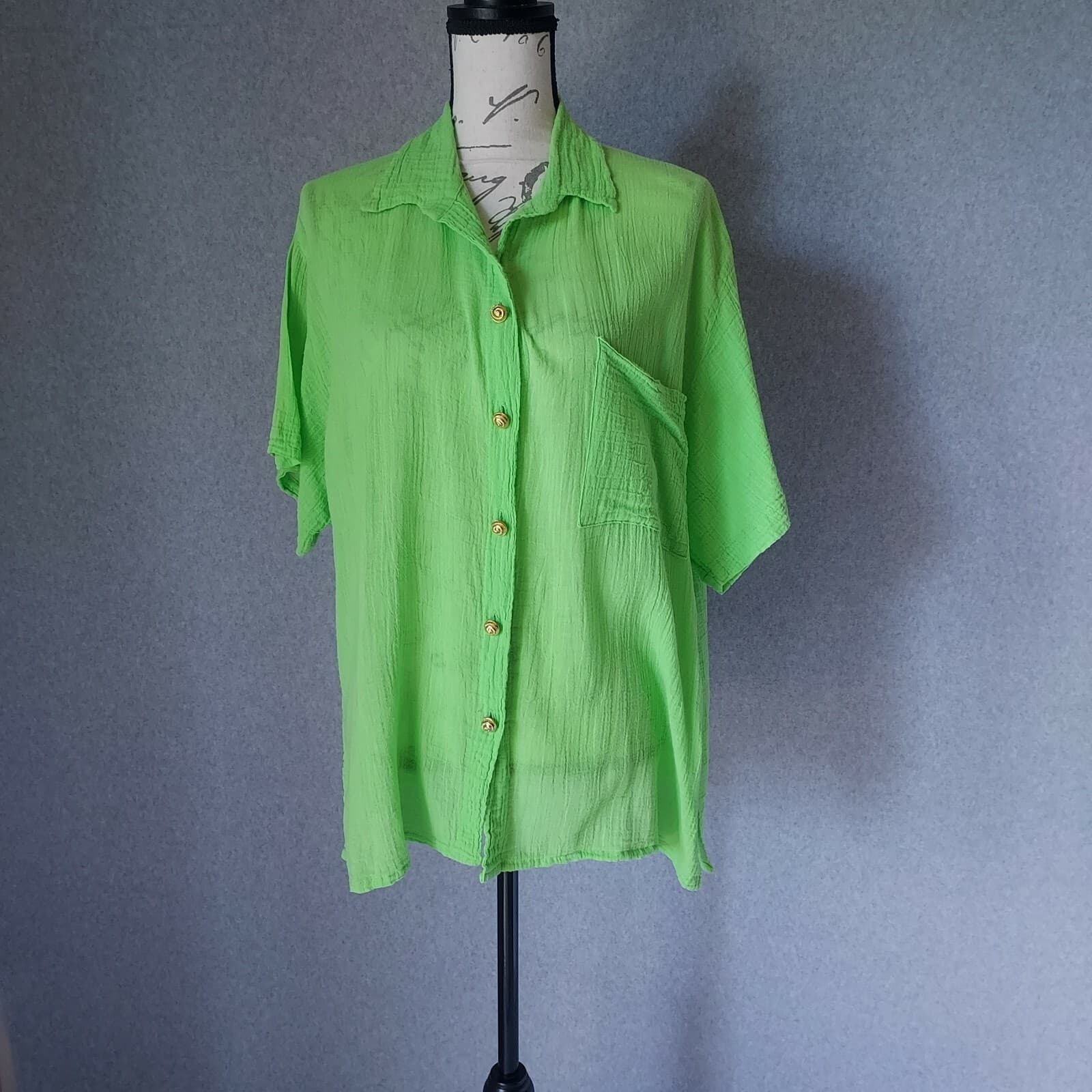 Bloomingdale's Gauzy Tunic Shirt Short Sleeve Button Cotton Green L Made in USA