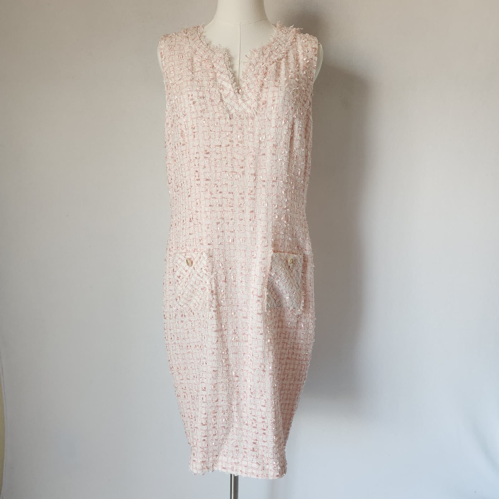 NWoT Karl Lagerfeld Tweed Sheath Dress Sleeveless V-Neck Pocket Pink Sz.12