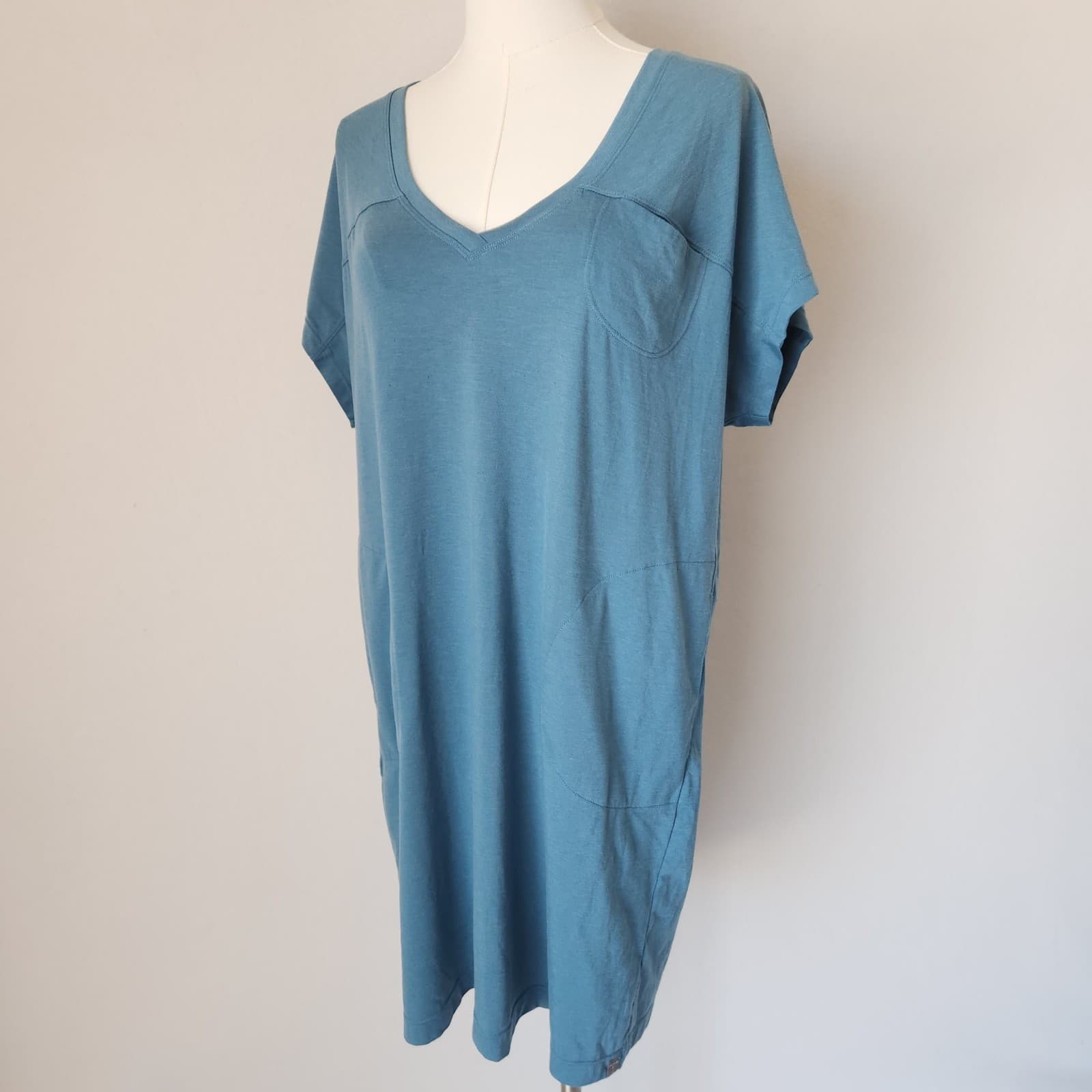 Title Nine Hiolani V Neck T-Shirt Dress Cap Sleeve Pocket Knit Blue Green Sz.L