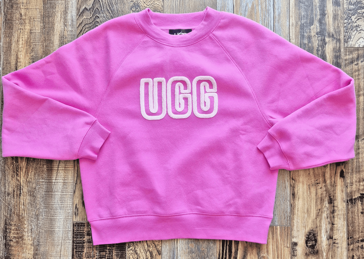 NWoT UGG Logo Spell-Out Crew Neck Sweatshirt Relaxed Fleece Lined Pink Women's S