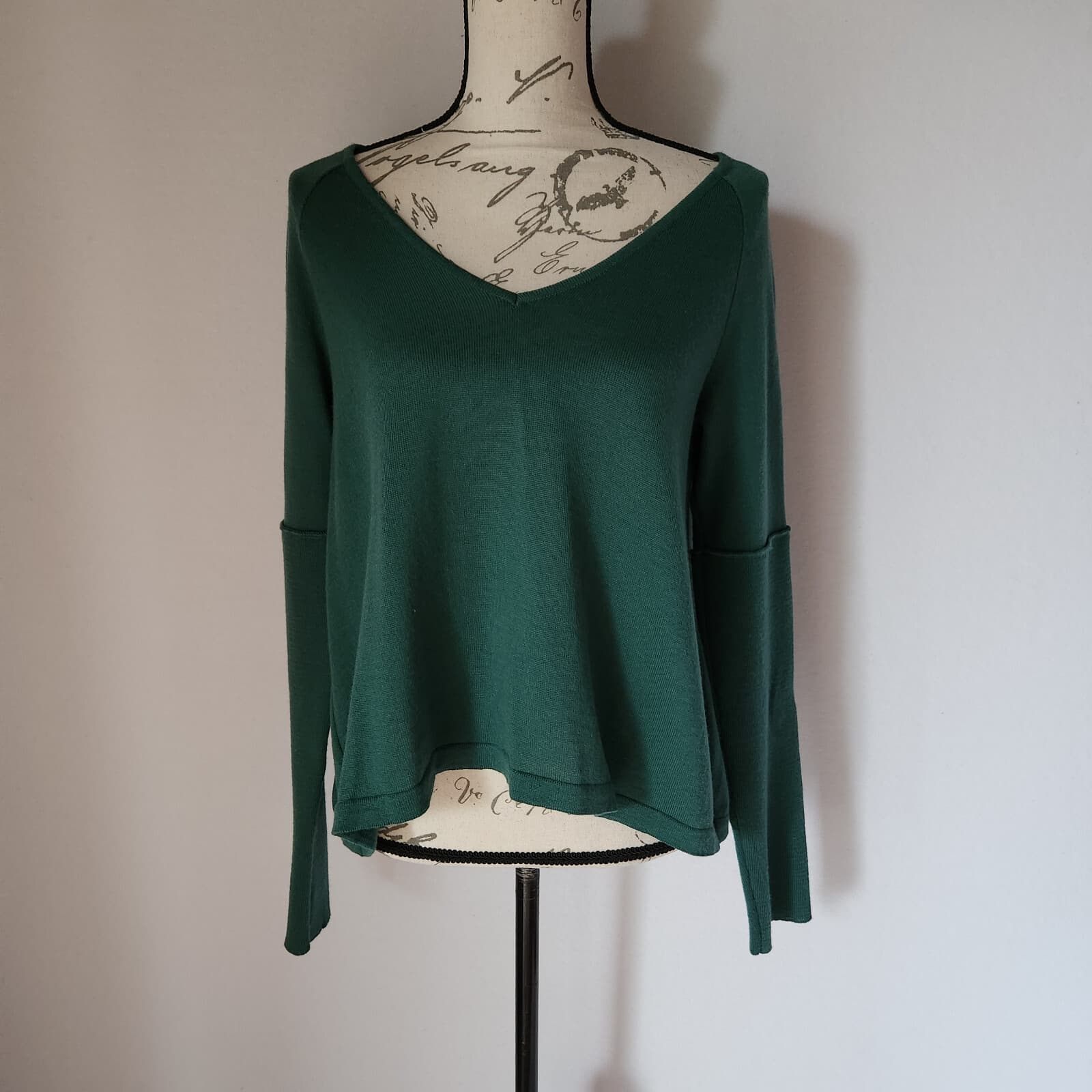 Laviniaturra Made in Italy 100% Merino Wool Sweater V-Neck Green Women's 44