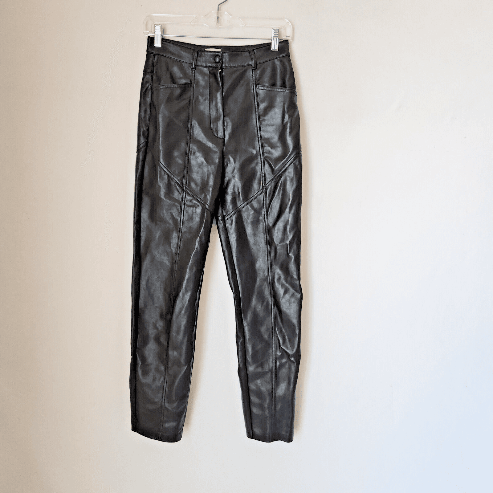 Aritzia Wilfred Rebel High-Waisted Vegan Leather Pant Seamed Straight Black Sz.4