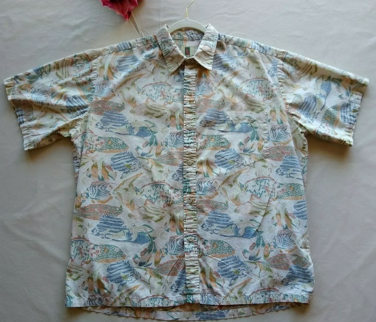 Tori Richard Honolulu Shirt Hawaii Button-Up Short Sleeves Cream Fish Print .XL