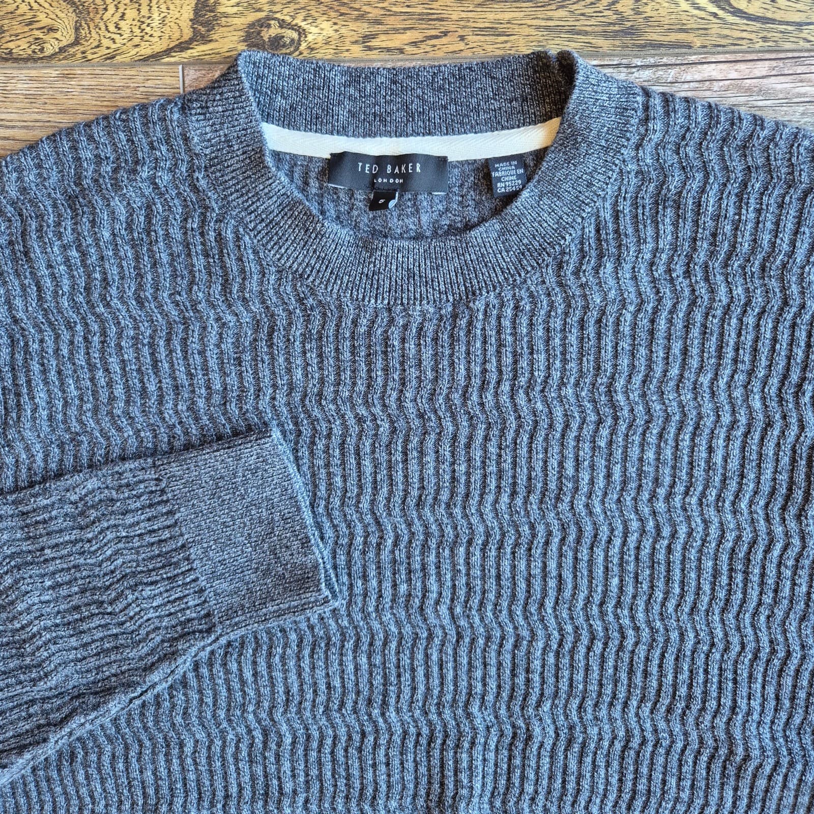 Ted Baker London Agarr Men's 5 (XL) Crew Neck Jumper Wool Blend Textured Grey