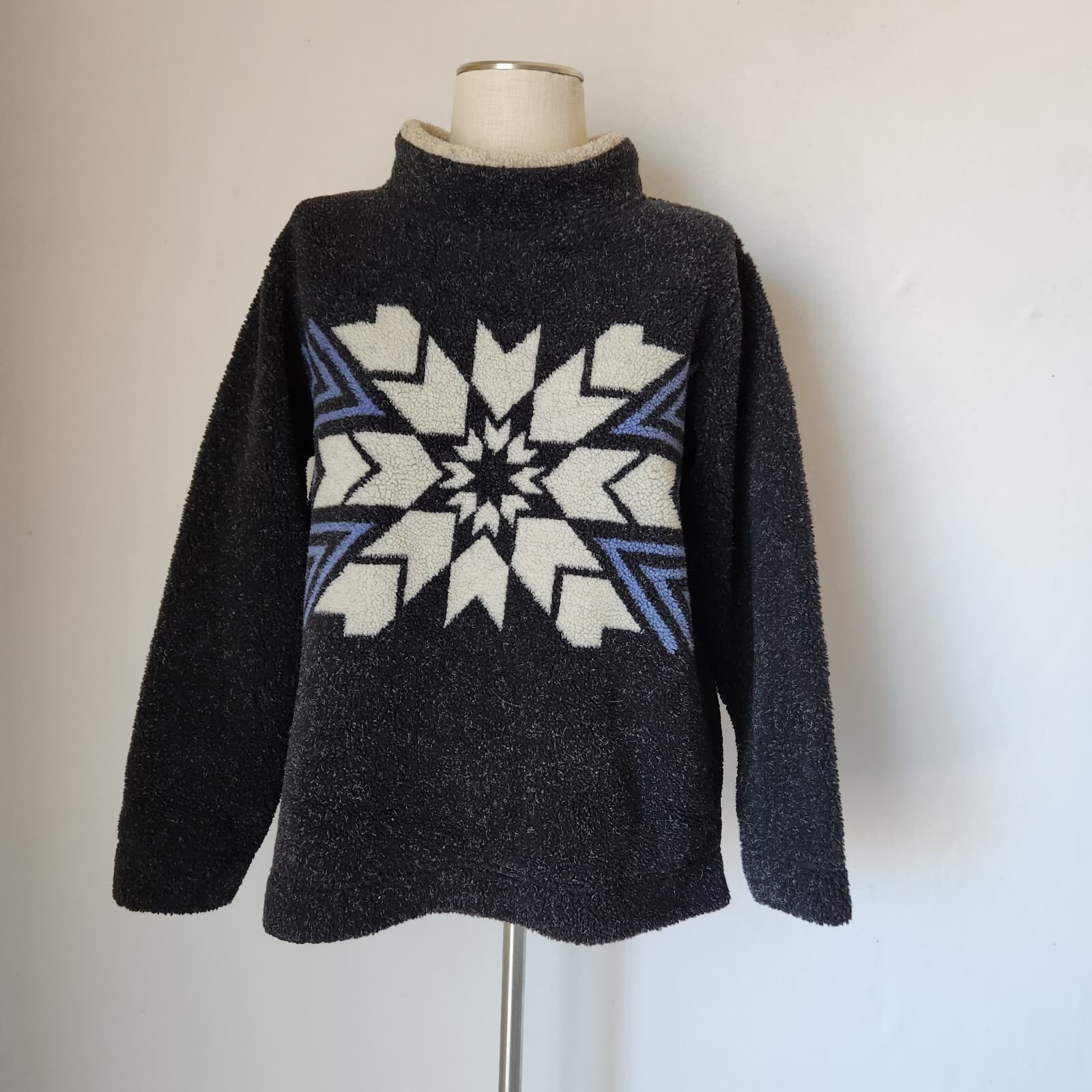Cabela's Chunky Fleece Pullover Sweatshirt Nordic Snowflake Southwest Black Sz.L