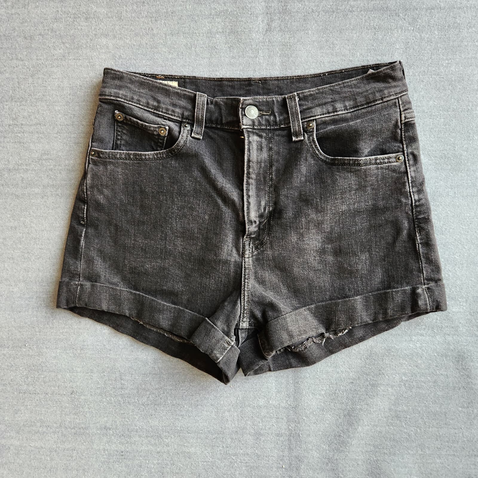 Levi's Premium 501 3" Denim Shorts Zip Pocket Cuffed-Hem Black Women's 28
