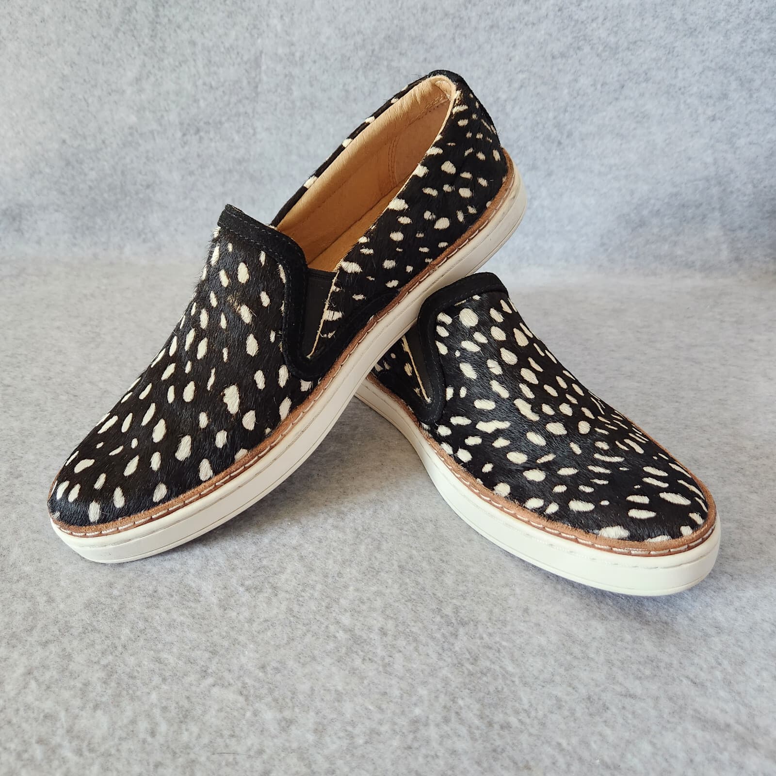 EUC UGG Australia Soleda Exotic Spotted Print Cow Hair Loafer Slip-On Black US6