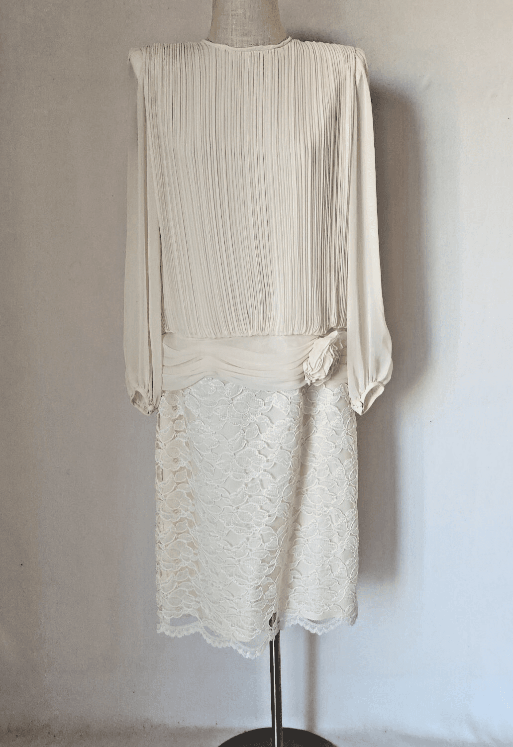 Vintage Miss Elliette Lace Chiffon Pleated Formal Evening Midi Dress Ivory Sz.12