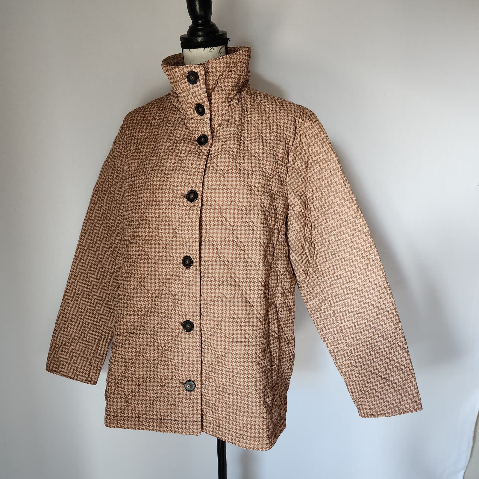 Lands' End Houndstooth Insulated Quilted Barn Jacket Button Mock Neck Tan Sz.XL
