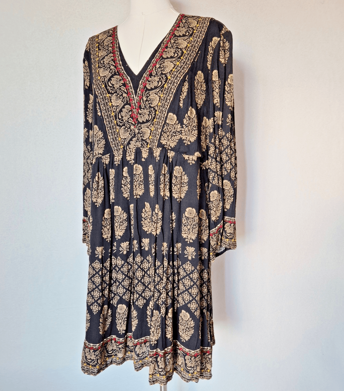NWT Maeve Anthropologie Avalon Embroidered Boho Shift Dress Long Sleeve Womens M