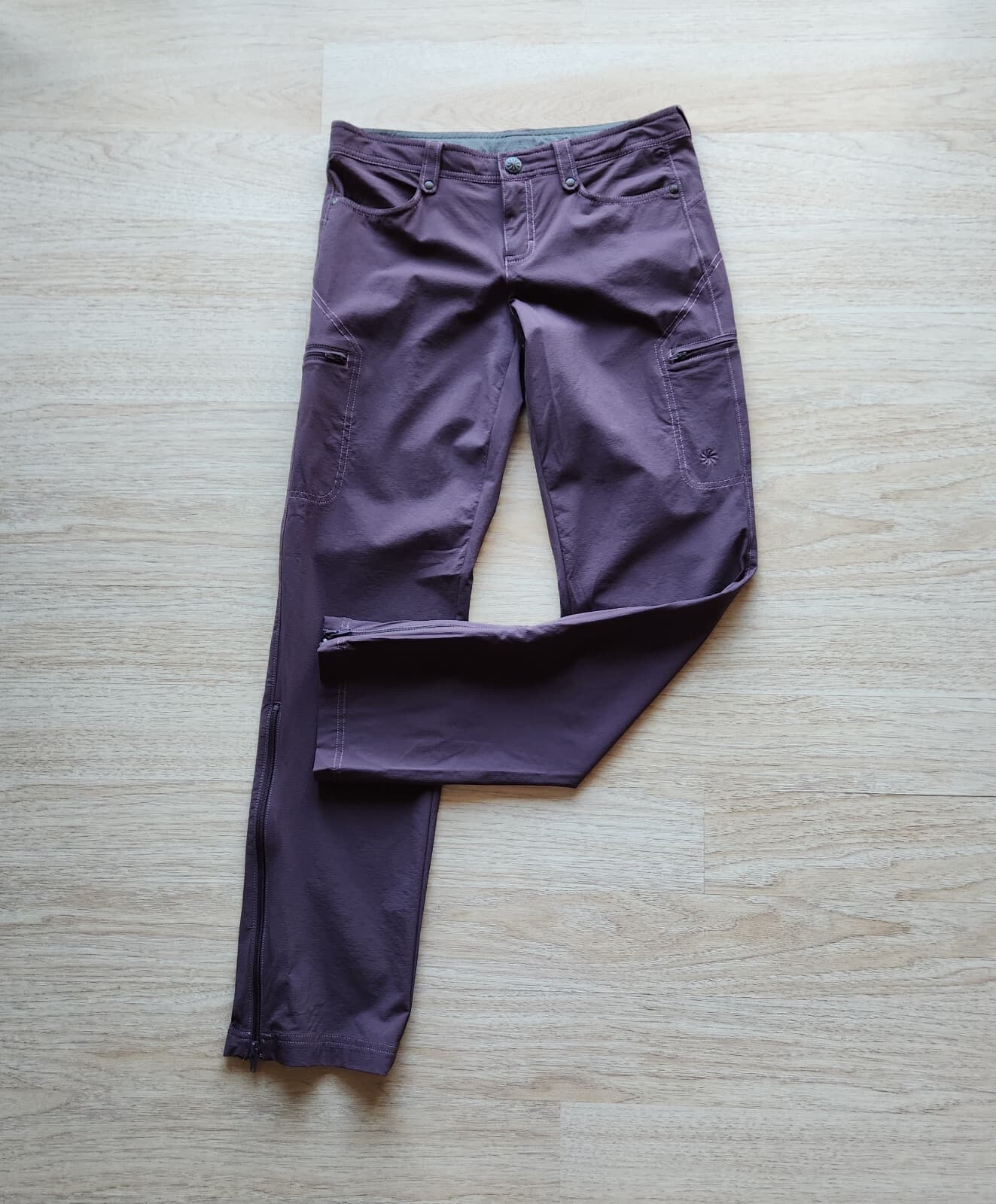Athleta Women's 4 Hiking Track Cargo Slim Pants Ankle-Zip Stretch Eggplant