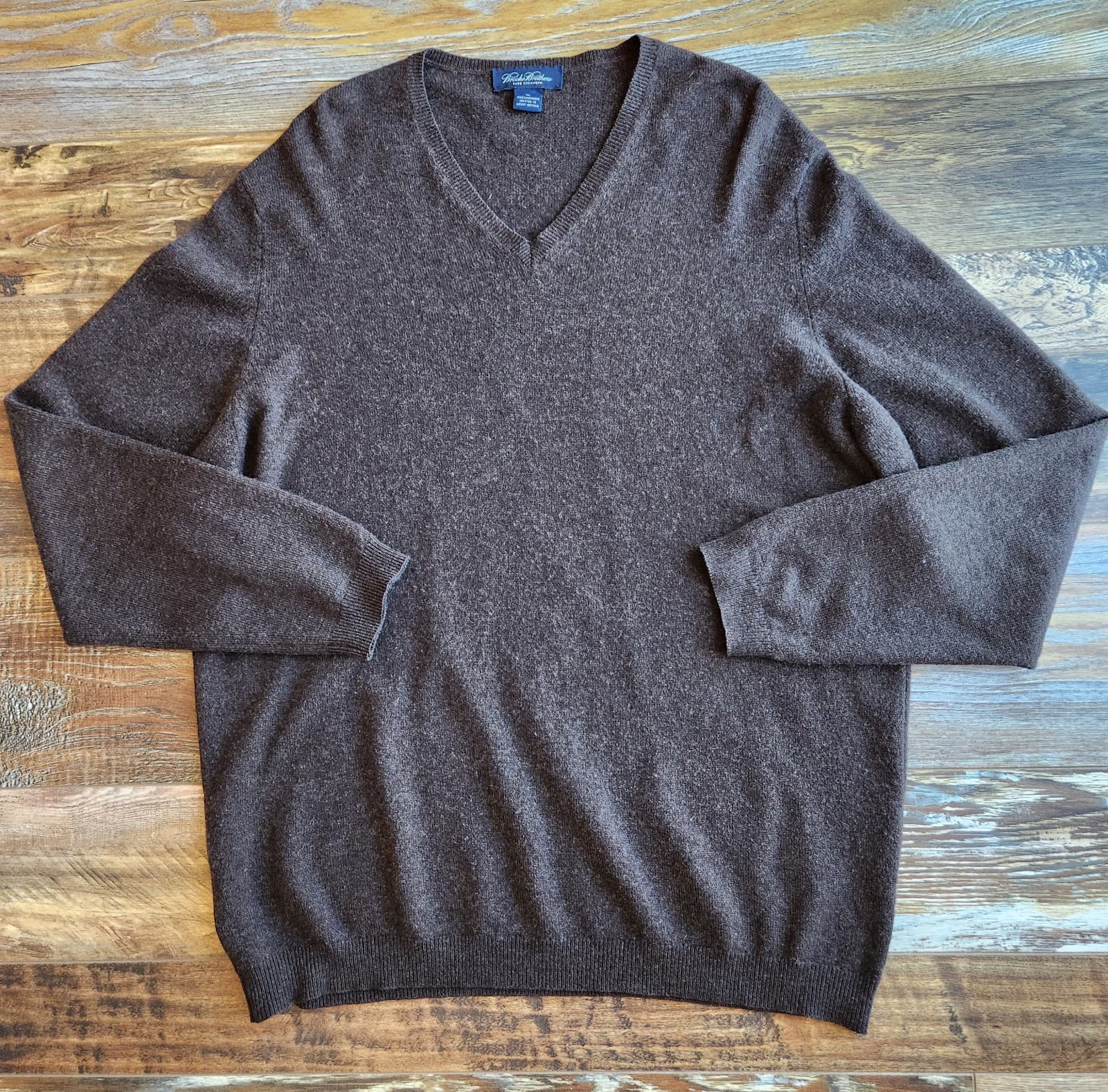 Brooks Brothers Pure Cashmere Knit in Great Britain V-Neck Sweater Brown Mens XL