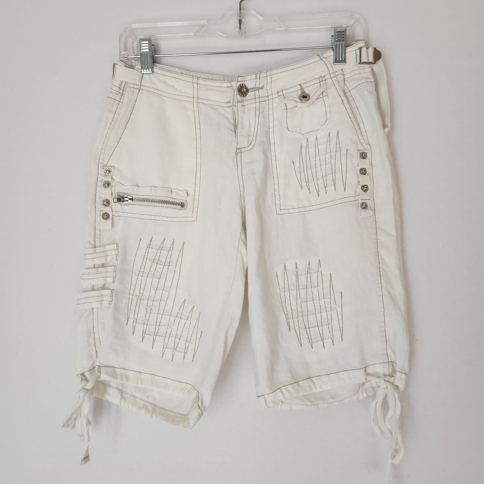 Monoreno 100% Linen Distressed Button Accent Shorts Tie-Hem White Women's S
